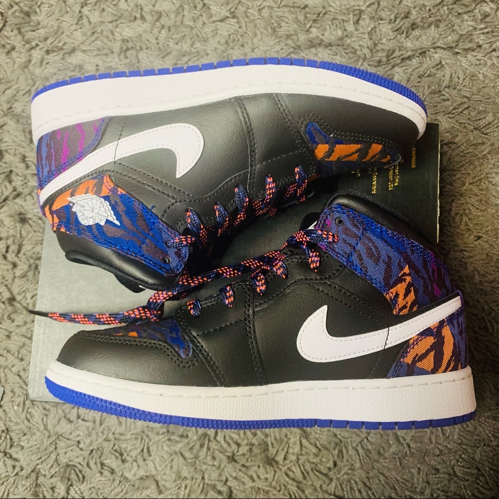 Nike Jordan 1 Mid GS ‘Tiger Stripe’